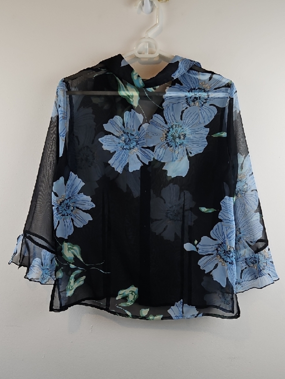 NICOLA Black Sheer Floral Button-Front Blouse with Blue Floral Tank Size Medium - Picture 3 of 8